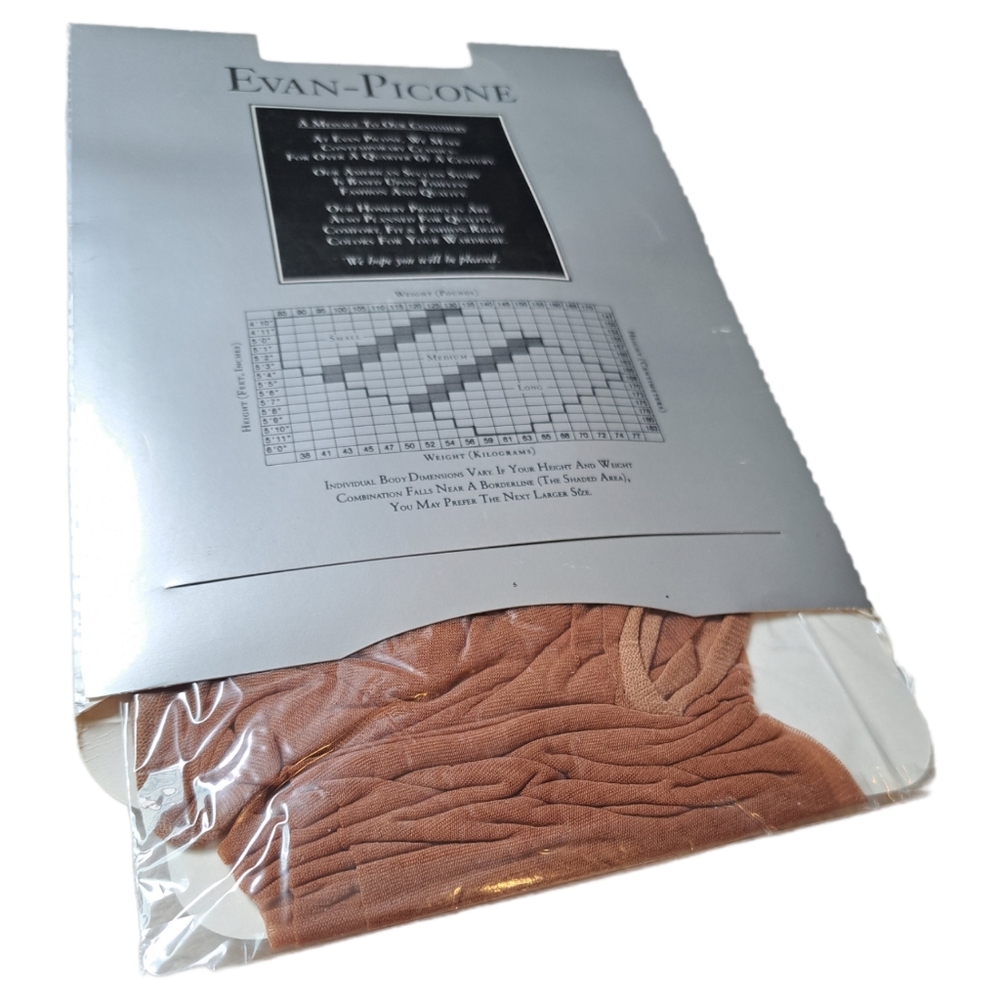 Evan Picone Vintage sheer to waist beige panty hose in size M - Picture 2 of 3